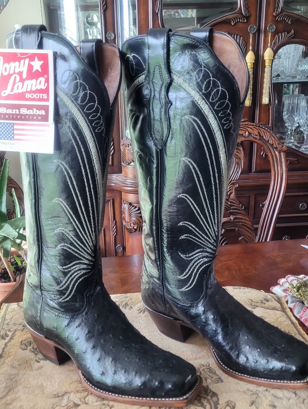 Tony Lama Black full quil Ostrich Leather, womens Western Boot, new w/tags 7.5B